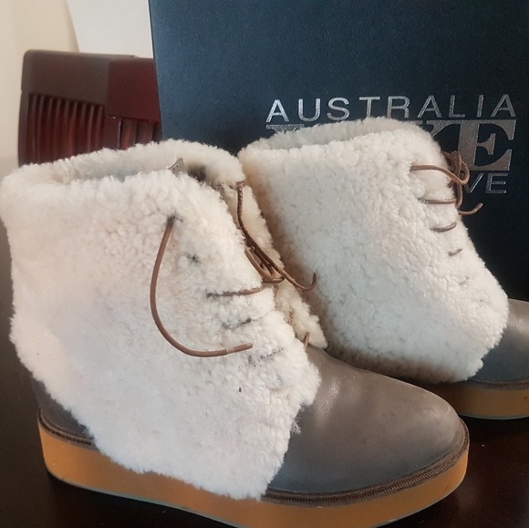 Australia Luxe Boots - Picture 6 of 7